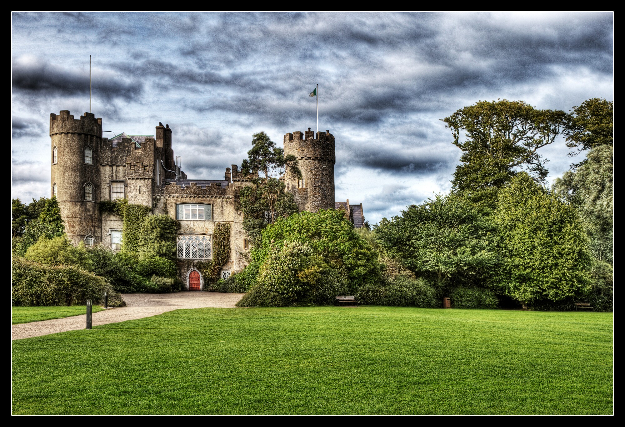 Mallahide Castle.jpg